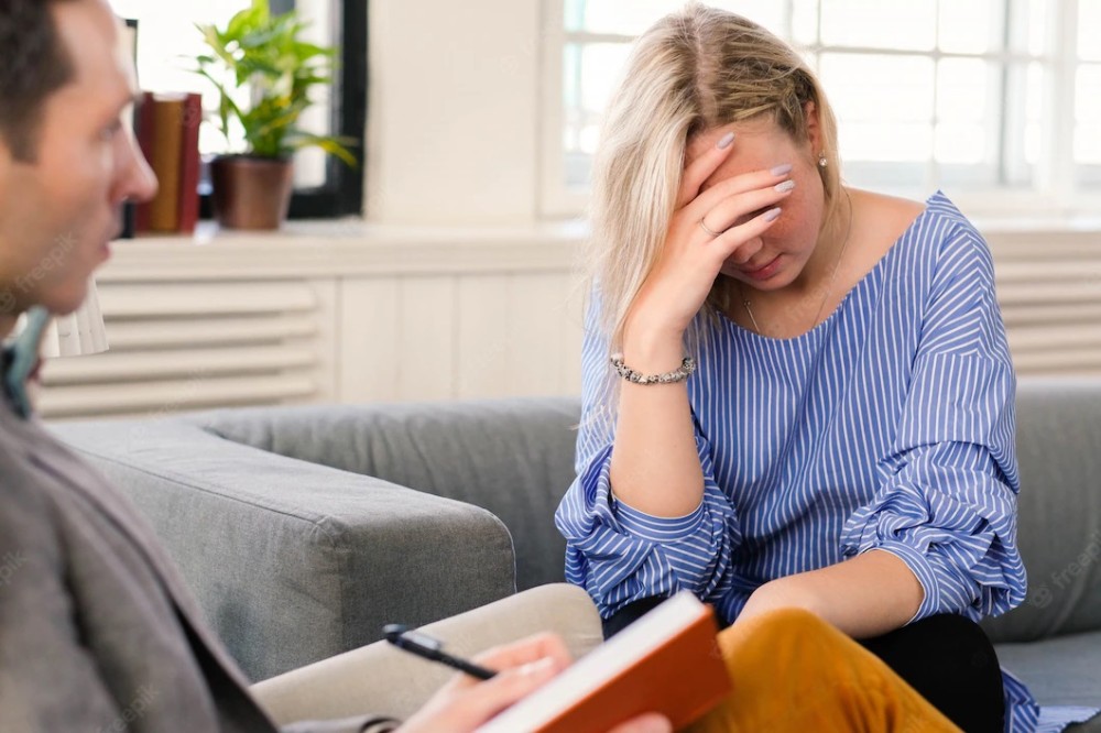Intensive outpatient treatment for PTSD: a pilot feasibility study combining prolonged exposure therapy, EMDR, physical activity, and psychoeducation